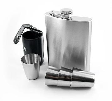 Heupflacon setje (207 ml) beschikbaar voor biedingen