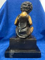J. Daste - Beeld, Kind met hond - 3,3 kg - 24 cm - Brons