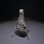 Neolithisch Grote vuursteen. 8 cm L. Mes - 5000 v.Chr. Bijl