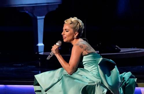 Lady Gaga - Tickets nog beschikbaar - 9 November - Ziggo Dme, Tickets en Kaartjes, Overige Tickets en Kaartjes, Drie personen of meer