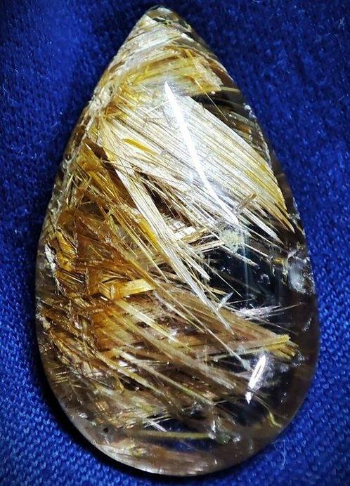 Zeer zeldzaam prachtige natuurlijke goudrutielgevulden, Verzamelen, Mineralen en Fossielen