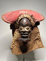 Krachtig Chihongo-masker, Chokwe - Chokwe - DR Congo