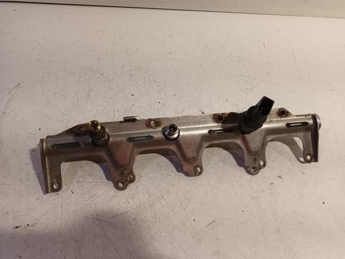 Injectorrail Volkswagen Golf V 2.0 GTI 06F133317, Auto-onderdelen, Motor en Toebehoren, ARN erkend, Stiba lid, Erkend duurzaam
