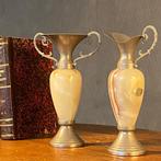 Vaas (2) - Zinklegering, Onyx, Pakistana gemaakt in Italië