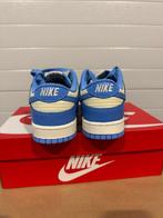 Nike - Dunk Low - Low-top sneakers - Maat: EU 42.5, Nieuw