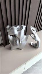 Beeldje - 2 moderne zilverkleurige abstracte sculpturen (2), Antiek en Kunst