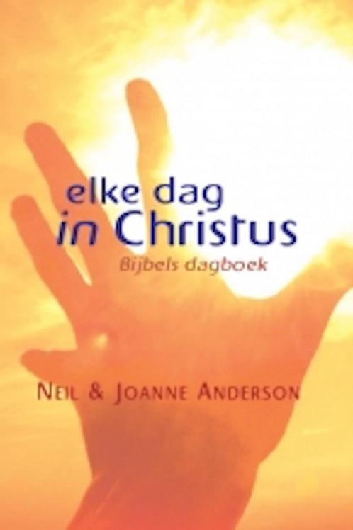 ELKE DAG IN CHRISTUS 9789077476208 Neil T. Anderson, Boeken, Godsdienst en Theologie, Zo goed als nieuw, Verzenden