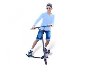 Wiggler by Rollzone, Stuntstep (zwart-rood) beschikbaar voor biedingen