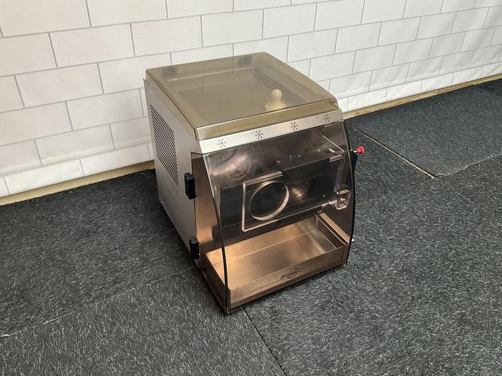 Showroommodel Gekoelde gehaktmolen, Zakelijke goederen, Horeca | Keukenapparatuur, Nieuw zonder verpakking, Bakkerij en Slagerij