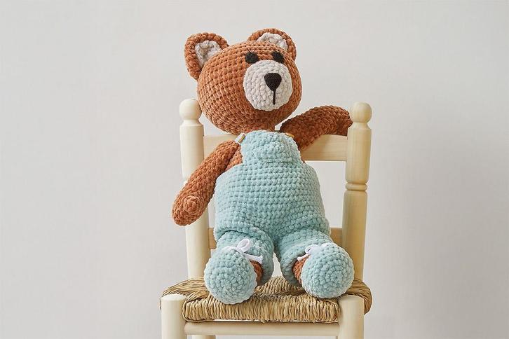 Haakpatroon Knuffelbeer met tuinbroek van Katia Bambi - Ka, Hobby en Vrije tijd, Breien en Haken, Ophalen of Verzenden