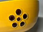 Authentic Yellow Kchi Ware Tea Bowl by Akazawa Roseki with, Antiek en Kunst