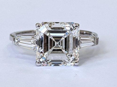 Ring - 18 karaat Witgoud - 5.63ct. tw. Diamant (Lab-grown) -, Sieraden, Tassen en Uiterlijk, Ringen