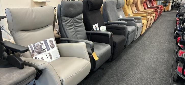 NW EN GEBR.Sta op stoelen tegen scherpe prijzen met garantie, Diversen, Verpleegmiddelen, Zo goed als nieuw, Ophalen of Verzenden