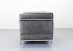 Cassina - Charlotte Perriand, Le Corbusier - Fauteuil - LC2
