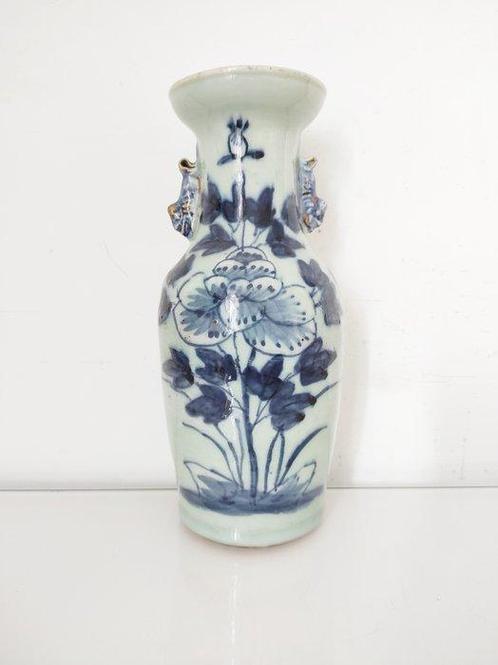 Vaas - Porselein - China - Qing Dynastie (1644-1911) -, Antiek en Kunst, Antiek | Overige Antiek