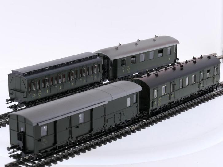 Schaal H0 Märklin 43971 4 Lokaal-personenrijtuigen uit de.., Hobby en Vrije tijd, Modeltreinen | H0, Wisselstroom, Analoog, Gebruikt