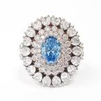 Ring - 14 karaat Witgoud - 6.70ct. tw. Blauw Diamant (Fancy, Nieuw