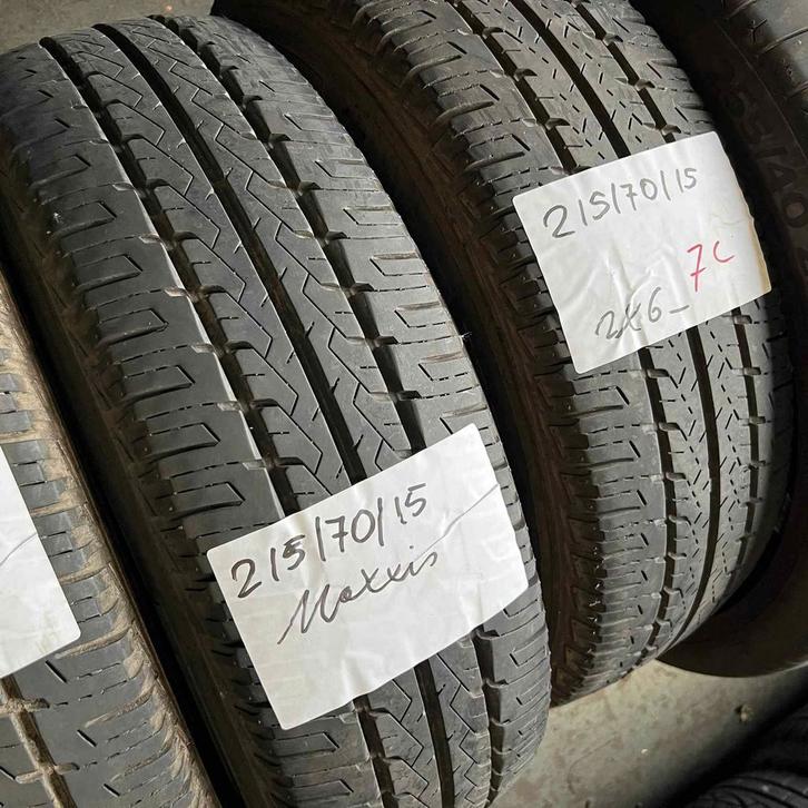 2 x Nexen 215-70-15 C Zomerbanden 6mm, Auto-onderdelen, Banden en Velgen, 15 inch, Zomerbanden, 215 mm, Bestelwagen, Gebruikt