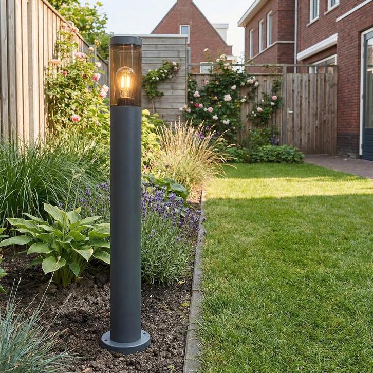 Tuinsokkel - staande buitenlamp Zwart met Smoked glas, Tuin en Terras, Buitenverlichting, Staande lamp, Nieuw, Netvoeding, Ophalen of Verzenden