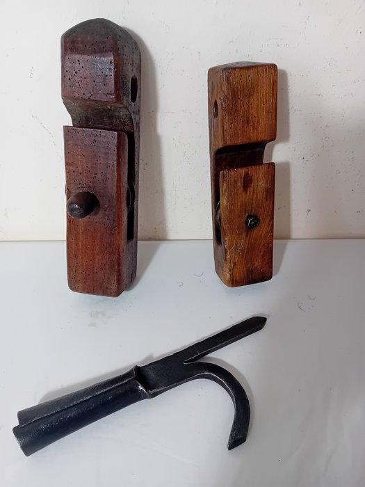Maritieme objecten (3) - Hout gesmeed ijzer, Antiek en Kunst, Curiosa en Brocante