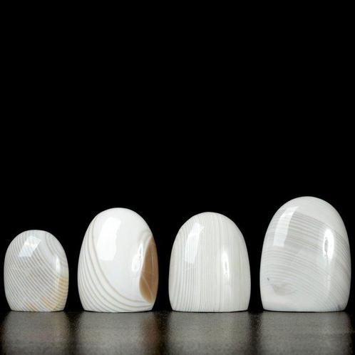 Lotto van Agata Bianca Zebrata uit Madagascar – Natuurlijke, Verzamelen, Mineralen en Fossielen