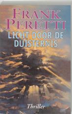 Licht door de duisternis 9789063180461 F.E. Peretti, Boeken, Verzenden, Gelezen, F.E. Peretti