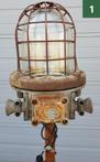 Antieke Retro vintage industriele vloerlampen staande lampen