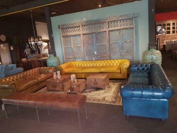 Chesterfield Banken, Fauteuils, Hockers, Barkrukken beschikbaar voor biedingen