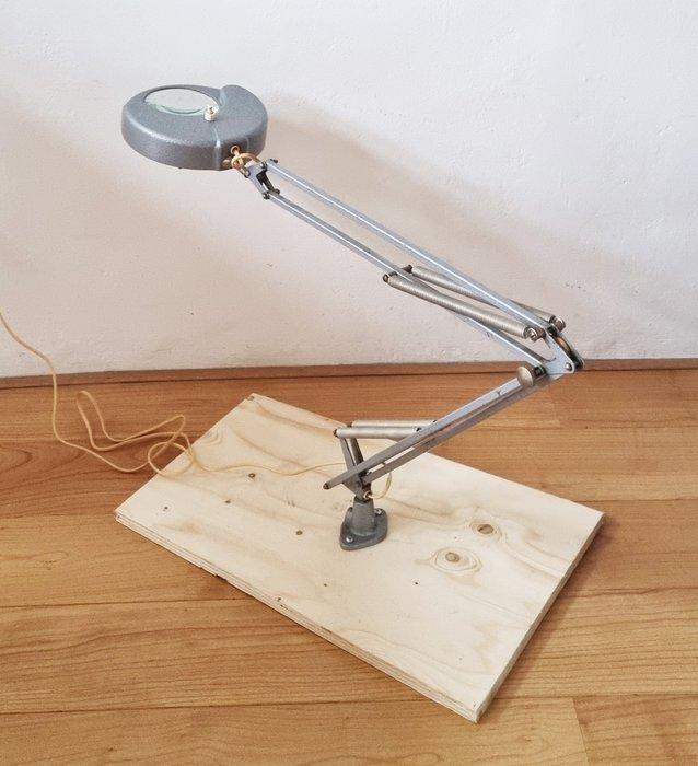 Luxo - Lamp - vintage loeplamp - Metaal, Antiek en Kunst, Antiek | Wandborden en Tegels