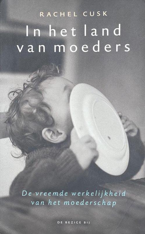 In Het Land Van Moeders, Boeken, Overige Boeken, Ophalen of Verzenden