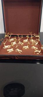 Messensteun (12) - Cerfs biches - metaal