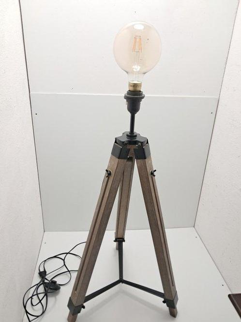 Staande lamp - Hout, Metaal - tripod, Antiek en Kunst, Curiosa en Brocante