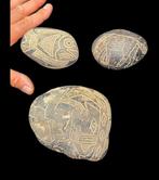 Original reproduction of 3 engraved Ica stones from a large