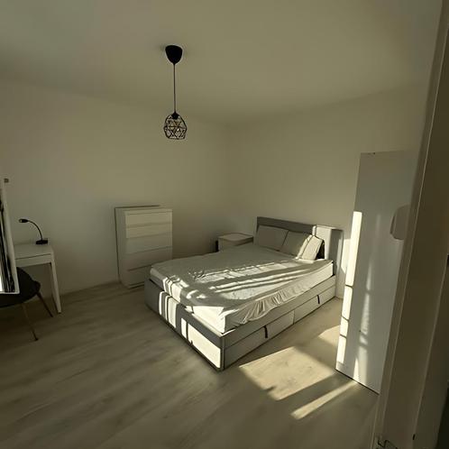 Kamer te huur in Osdorp gevonden in Amsterdam, Huizen en Kamers, Huizen te huur, Direct bij eigenaar, Amsterdam, (Studenten)kamer