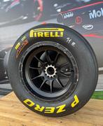 Wiel compleet met band - Pirelli - Formule Renault - *** NO, Verzamelen, Nieuw