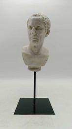 sculptuur, Busto di Giulio Cesare - 30 cm - marmerstof, Antiek en Kunst