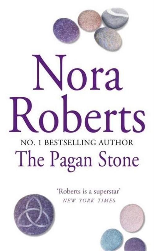 Pagan Stone 9780749938864 Nora Roberts, Boeken, Overige Boeken, Gelezen, Verzenden