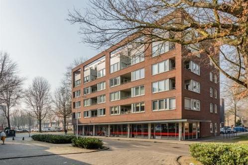Te Huur 3 Kamer Appartement Verdiplein In Tilburg, Huizen en Kamers, Huizen te huur, Direct bij eigenaar, Noord-Brabant, Appartement
