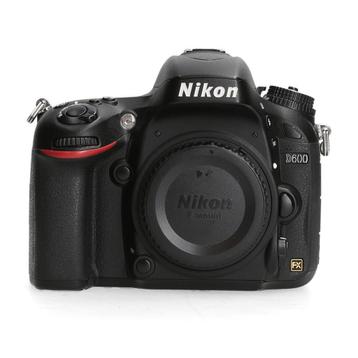Nikon D600 beschikbaar voor biedingen