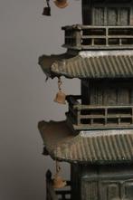 Pagode okimono  - IJzer (gegoten) - Japan -, Antiek en Kunst
