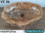 Versteend hout waskom | boomstam wasbak | fossiel hout