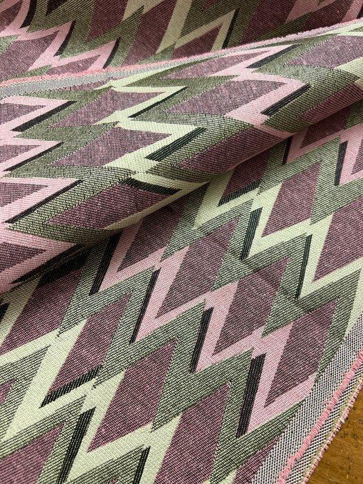 zigzag damast stof pastelroze en groen - Meubelstof - 280 cm, Antiek en Kunst, Antiek | Kleden en Textiel