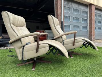 Fauteuils Prominent E-100 relax stoelen elektrisch  design beschikbaar voor biedingen