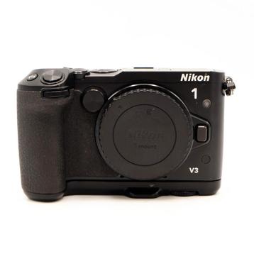 Nikon 1 V3 Camera Body + Nikon GR-N1010 Grip (Occasion) beschikbaar voor biedingen