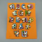Themacollectie - Vintage lot van 16 Snoopy-spelden – Alfabet