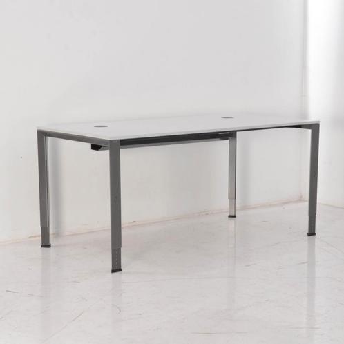 Ahrend 700 bureau, lichtgrijs, 160 x 80cm, 4 poot hoogte, Huis en Inrichting, Bureaus, Ophalen of Verzenden