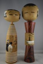 Een paar vintage Kokeshi-poppen - Hout - Japan - Shwa