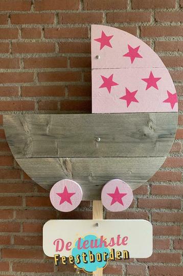 Geboortebord Kinderwagen lichtroze - huren voor een meisje beschikbaar voor biedingen