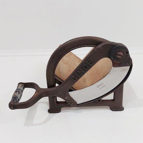 Ginge - Broodsnijmachine - Hout, Staal, Antiek en Kunst, Antiek | Meubels | Stoelen en Banken