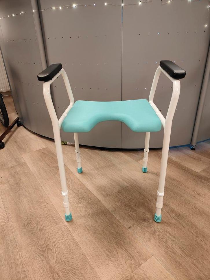 Meyra:  Dubastar douchestoel, Diversen, Verpleegmiddelen, Nieuw, Ophalen